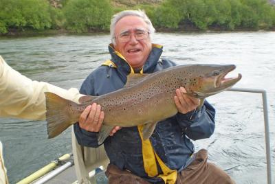 Medio día de pesca en el lago Nahuel Huapi- los lagos Moreno o Gutiérrez. Medio día de pesca en el lago Nahuel Huapi- los lagos Moreno o Gutiérrez.