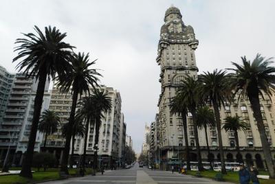 2 días y 1 noche visitando Colonia y Montevideo