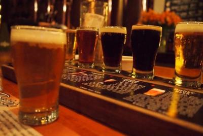 Tour privado a pie y degustación de cerveza artesanal