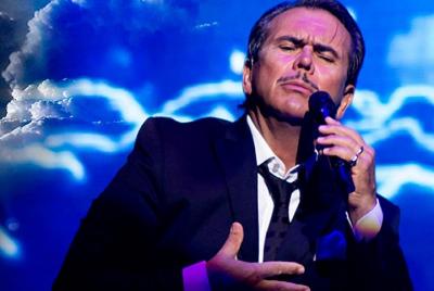 Cena y espectáculo en Señor Tango y recorrido por la ciudad opcional