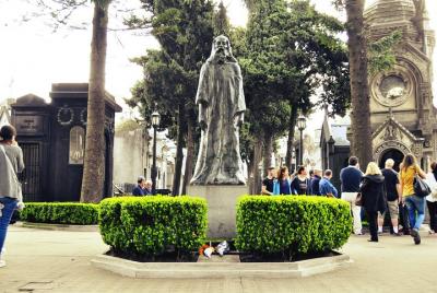 Tour del Cementerio de Recoleta
