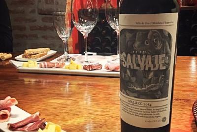 Tour de experiencia de arte urbano y vino Malbec para grupos pequeños en Buenos Aires