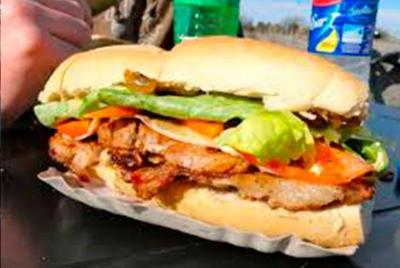 Recorrido gastronómico a pie sobre los sabores argentinos 