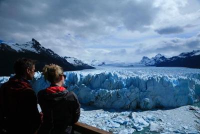 Atardecer En El Glaciar Perito Moreno con Navegación En El Calafate