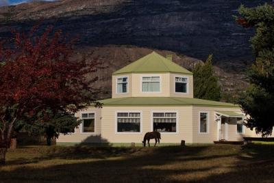 Calafate: Navegación a Estancia Cristina con almuerzo