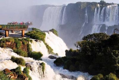 Cataratas del Iguazú argentino y brasileño de 2 días