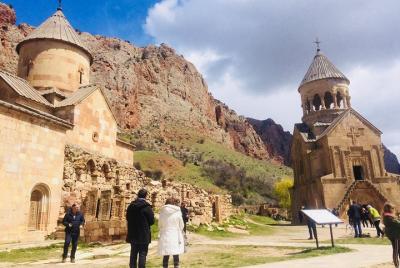Tour privado a Khor Virap, bodega Areni, Noravank