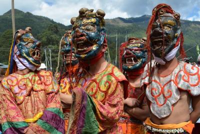 Festivales Jambay Lhakhang y Prakar (13 días / 12 noches)