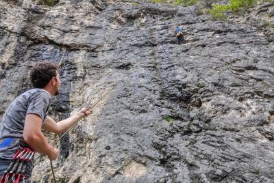 Excursión privada de medio día de escalada en roca Sarajevo