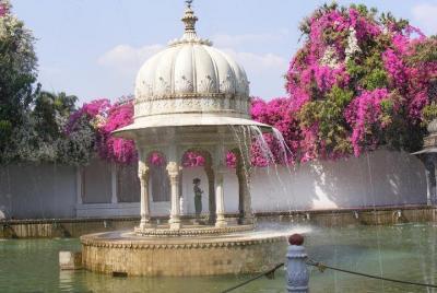 Ahmedabad a Udaipur (3 días de tours) Ahmedabad a Udaipur (3 días de tours)