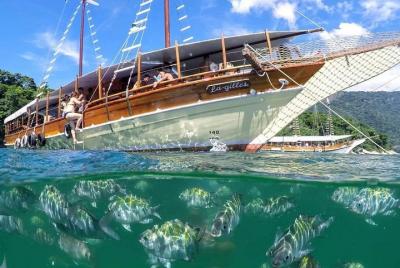 Excursión de un día a Angra / Ilha Grande: 365 islas, una para ca Excursión de un día a Angra / Ilha Grande: 365 islas, una para ca