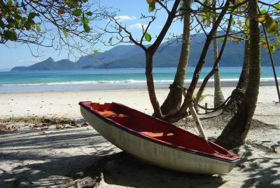 Ilha Grande - Desde Abrãao: Playa Lopes Mendes (Barco y trekking) Ilha Grande - Desde Abrãao: Playa Lopes Mendes (Barco y trekking)