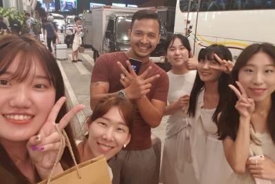 Traslado del aeropuerto de Bali a Kuta / Legian / Jimbaran Traslado del aeropuerto de Bali a Kuta / Legian / Jimbaran