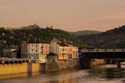 Recorrido de un día completo a las cataratas Lovech y Krushunski 
