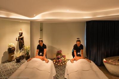 Masaje de liberación de pierna de chorro