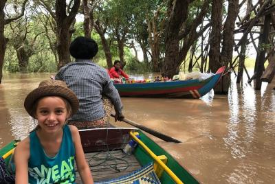 Excursión de medio día por el pueblo flotante de Kampong Phluk y 