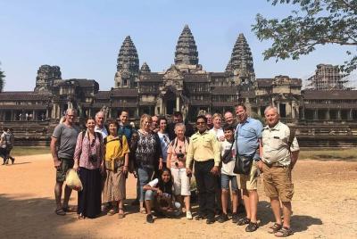 Amanecer en el templo de Angkor Wat, Bayon y Ta Prohm