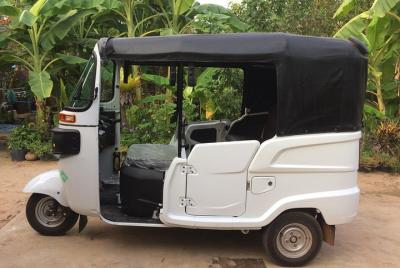 Motocicleta de tres ruedas