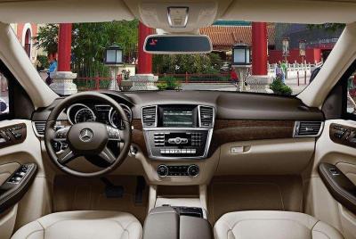 Traslado privado desde Binh Duong al aeropuerto Tan Son Nhat (SGN)