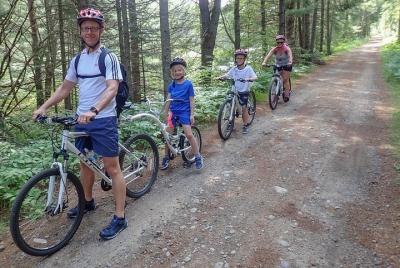Tour en bicicleta de 3 horas por el parque Algonquin (privado - el precio es para 1 o 2 personas) Tour en bicicleta de 3 horas por el parque Algonquin (privado - el precio es para 1 o 2 personas)
