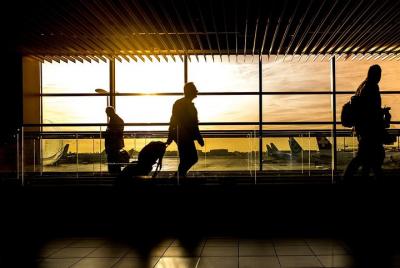 Transferencia de las Cataratas del Niágara, Canadá al Aeropuerto Internacional Pearson de Toronto YYZ Transferencia de las Cataratas del Niágara, Canadá al Aeropuerto Internacional Pearson de Toronto YYZ