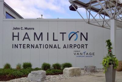 Traslado privado: Niagara Falls, ON al aeropuerto de Hamilton (YHM) Traslado privado: Niagara Falls, ON al aeropuerto de Hamilton (YHM)