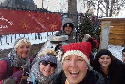 Pequeño grupo Viejo Québec Walk con auriculares