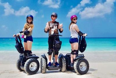 Tour en Segway por las Islas Caimán en Seven Mile Beach