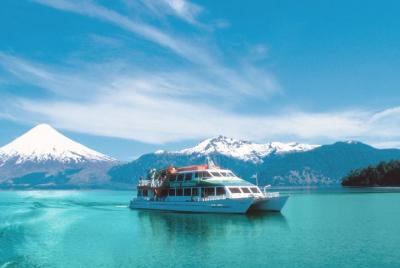 Cruce de 7 días por el lago entre Chile y Argentina Cruce de 7 días por el lago entre Chile y Argentina