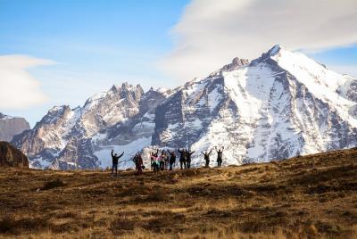 Trekking en Torres del Paine! Porteria Lago Sarmiento Full Day Senderismo