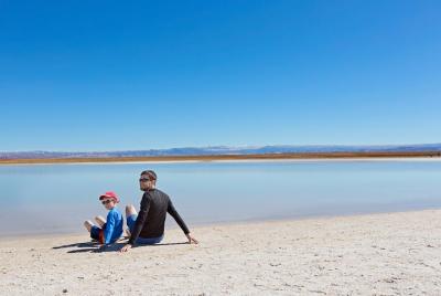 Tour en grupos pequeños a Laguna Cejar, Ojos del Salar y Laguna Tebinquinche Tour en grupos pequeños a Laguna Cejar, Ojos del Salar y Laguna Tebinquinche
