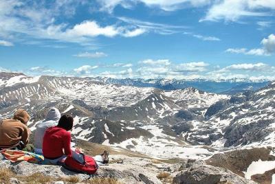Medio día panorámico en los Andes Medio día panorámico en los Andes