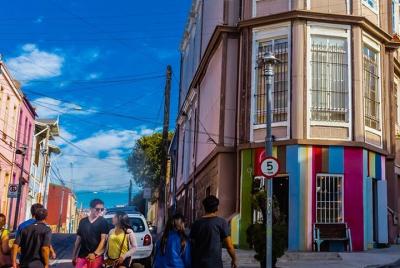 Tour Premium de vinos en Casablanca, recorrido por Valparaíso y Viña del Mar  Tour Premium de vinos en Casablanca, recorrido por Valparaíso y Viña del Mar