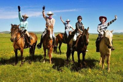 Tour privado: Badaling Great Wall y Kangxi Grasslands a caballo