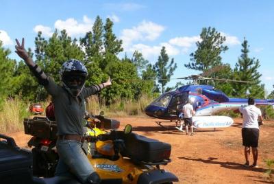 Tour de aventura en quad en cuatrimoto y en helicóptero a una aldea remota (Salida Nadi)