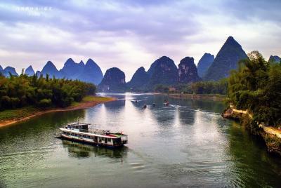 Excursión privada de 3 días a Guilin Highlights desde Chongqing en tren bala Excursión privada de 3 días a Guilin Highlights desde Chongqing en tren bala