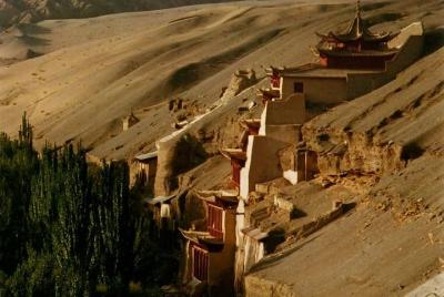 Budismo Art Tour de un día en Dunhuang Budismo Art Tour de un día en Dunhuang