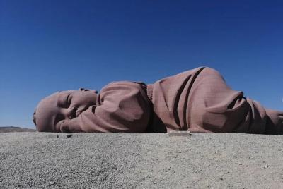 Tour privado de un día a la ruina de Xuanquanzhi y la Estatua del Hijo de la Tierra desde Dunhuang Tour privado de un día a la ruina de Xuanquanzhi y la Estatua del Hijo de la Tierra desde Dunhuang