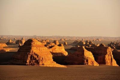 Tour privado de 4 días por Dunhuang con alojamiento Tour privado de 4 días por Dunhuang con alojamiento