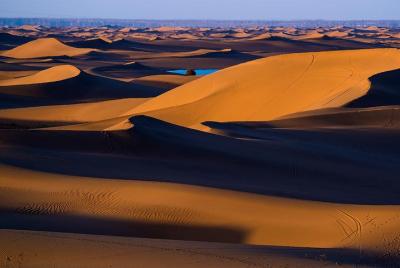 Tour privado de 8 días Dunhuang Jiayuguan Zhangye y Badain Jaran Tour privado de 8 días Dunhuang Jiayuguan Zhangye y Badain Jaran