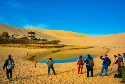 Tour de 5 días por la ruta de la seda de las grutas de Dunhuang Mogao y el paisaje de Zhangye Danxia Tour de 5 días por la ruta de la seda de las grutas de Dunhuang Mogao y el paisaje de Zhangye Danxia
