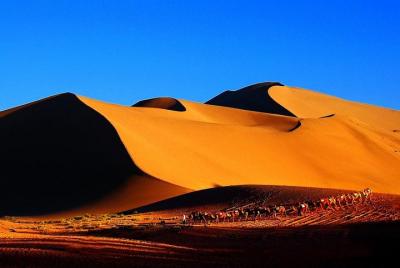 Tour VIP de 3 días por la ruta de la seda de Dunhuang: las grutas de Mogao, la Gran Muralla Tour VIP de 3 días por la ruta de la seda de Dunhuang: las grutas de Mogao, la Gran Muralla