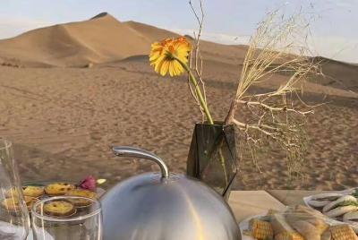 Viaje VIP de 5 días por la ruta de la seda desde Dunhuang con alojamiento Viaje VIP de 5 días por la ruta de la seda desde Dunhuang con alojamiento