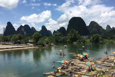 Tour privado: Yangshuo Bike Adventure, que incluye la clase de Tai Chi y el masaje chino Tour privado: Yangshuo Bike Adventure, que incluye la clase de Tai Chi y el masaje chino