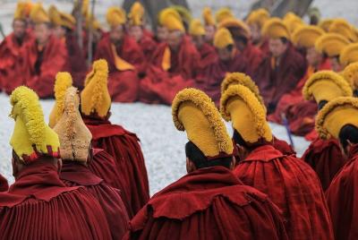 Excursión de 4 días a la ciudad clásica de Lhasa en grupos pequeños desde Zhangjiajie Excursión de 4 días a la ciudad clásica de Lhasa en grupos pequeños desde Zhangjiajie