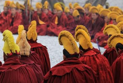 Excursión de 4 días a la ciudad clásica de Lhasa en grupos pequeños desde Sanya Excursión de 4 días a la ciudad clásica de Lhasa en grupos pequeños desde Sanya