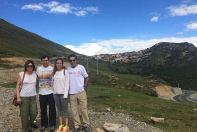 Excursión de 4 noches a Lhasa para grupos pequeños con el monasterio de Ganden Excursión de 4 noches a Lhasa para grupos pequeños con el monasterio de Ganden