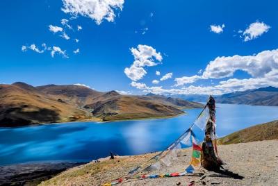 Tour de 4 días por el Tíbet de Lhasa a la base del Everest Tour de 4 días por el Tíbet de Lhasa a la base del Everest