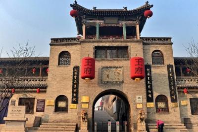 Excursión de un día al castillo de Zhangbi, al templo Shuanglin y al compuesto Wang