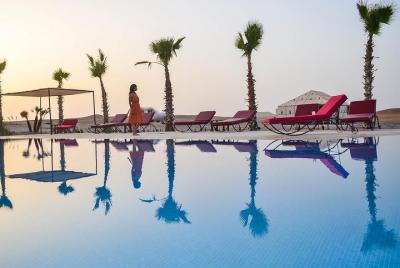 Excursión de un día desde Marrakech al desierto de Agafay, pueblos bereberes y paseo en camello